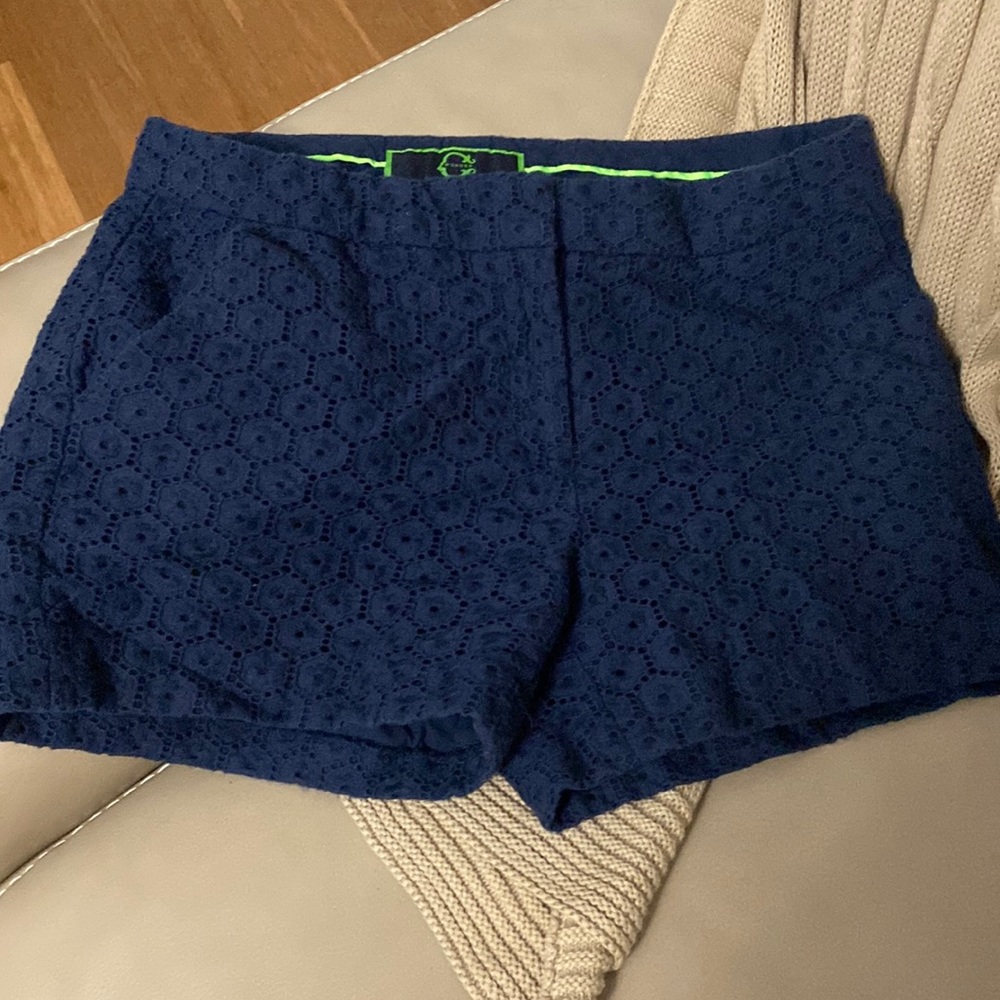 Size 4 eyelet shorts navy blue